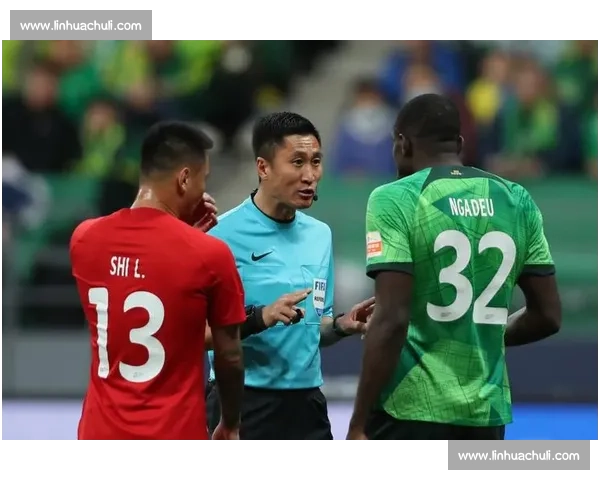 恩加德乌乌龙送礼 国安 1-0 登顶中超 恩加德乌乌龙送礼 国安 1-0 登顶中超