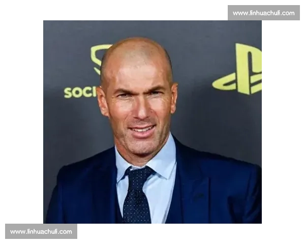 2004年，齐达内的一次飞踹，让多少人心碎