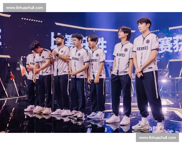 汗水与荣耀，无畏契约城市巡回赛，铸就电竞英雄！